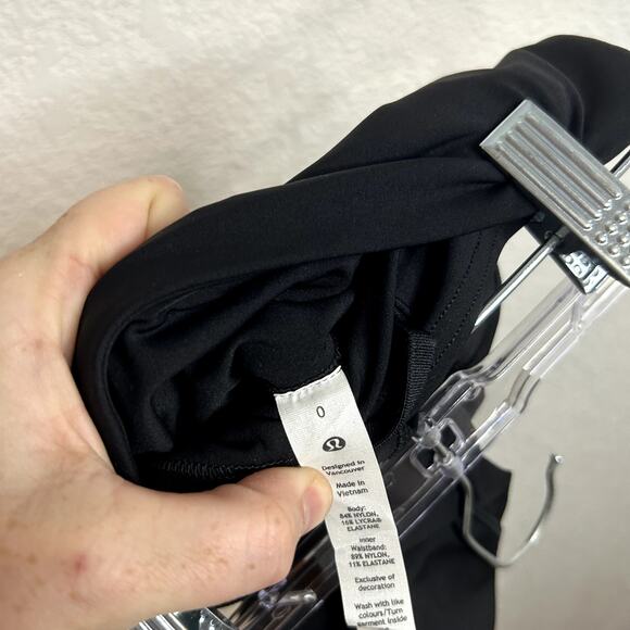 Lululemon Base Pace High-Rise Reflective Tight 25" Black Womens Size 0 Reflect - Picture 6 of 13